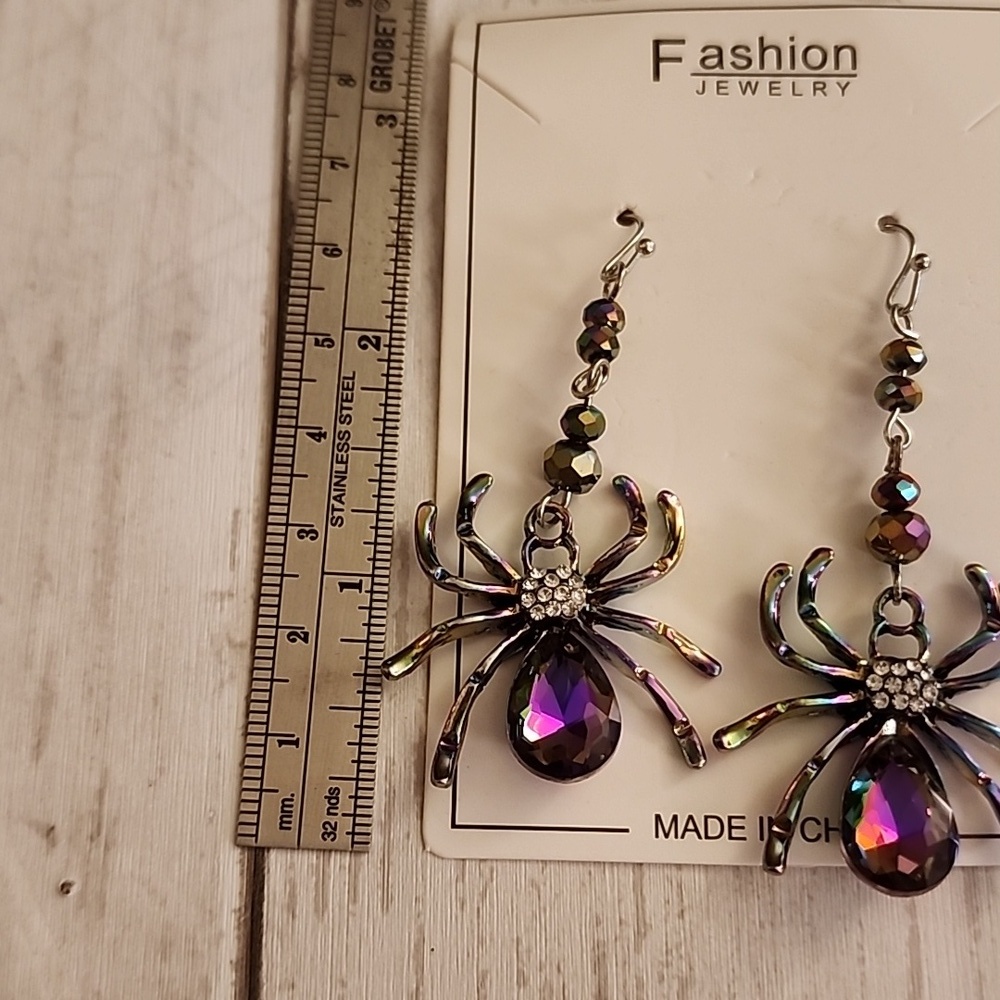 Irridescent Spider Earrings SPOOKY #2 - Picture 4 of 7